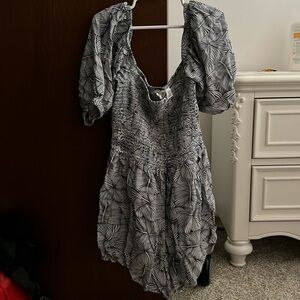 Roxy Barefoot Babe Navy and White Floral Romper - XS